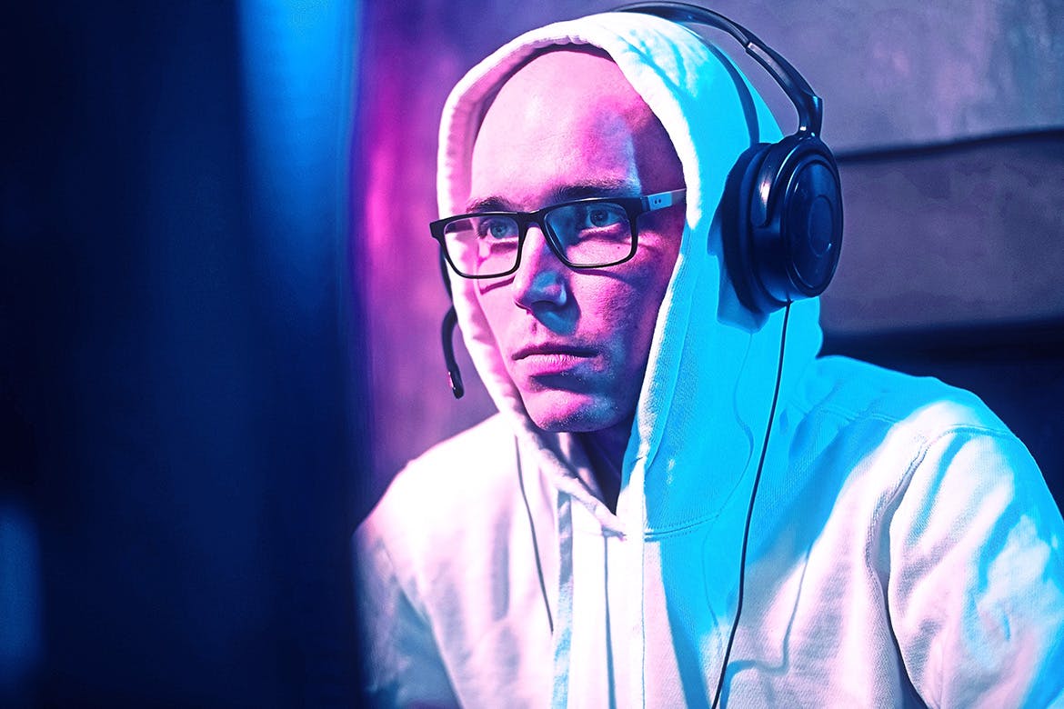 一套非常高级的数码朋克PS动作下载