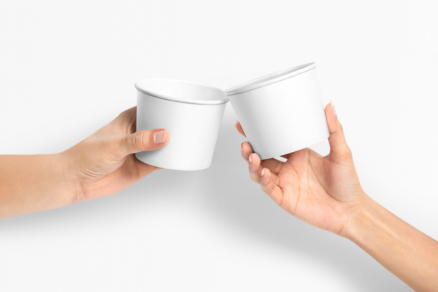 6个夏日精美冰淇淋球包装手持碗设计样机PSD素材下载