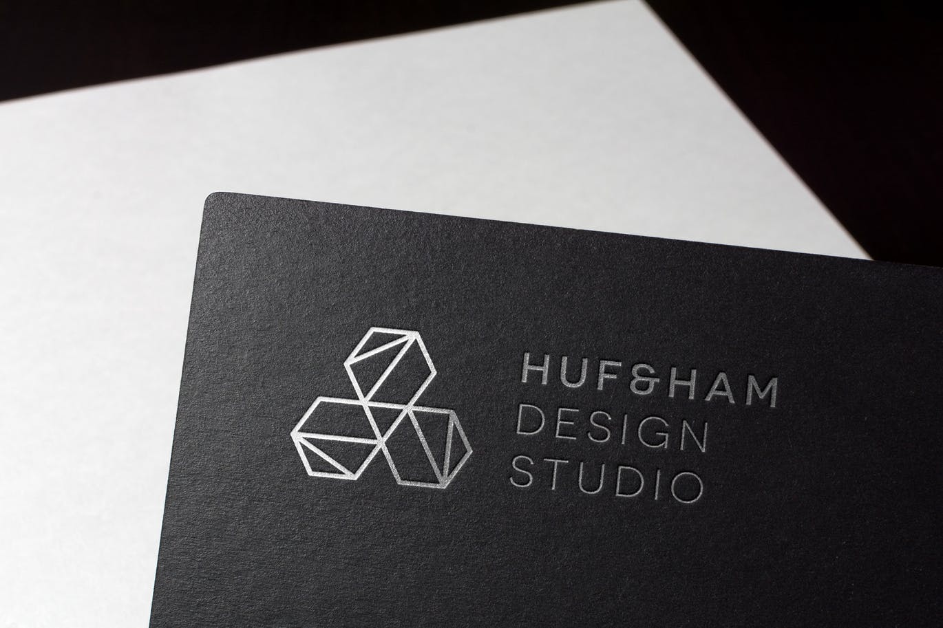 高端多用途LOGO标志VI设计样机展示PSD模板