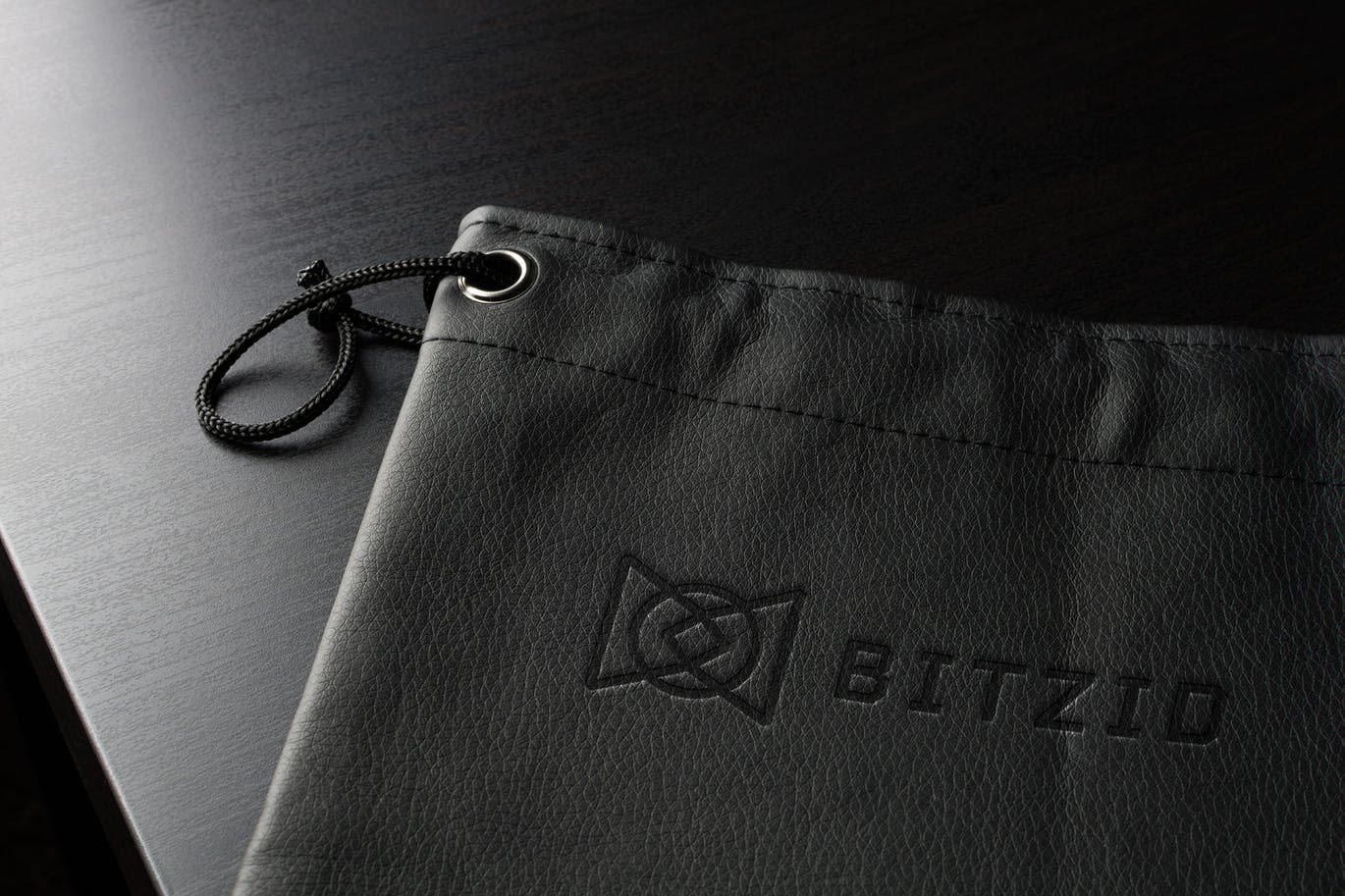 高端多用途LOGO标志VI设计样机展示PSD模板