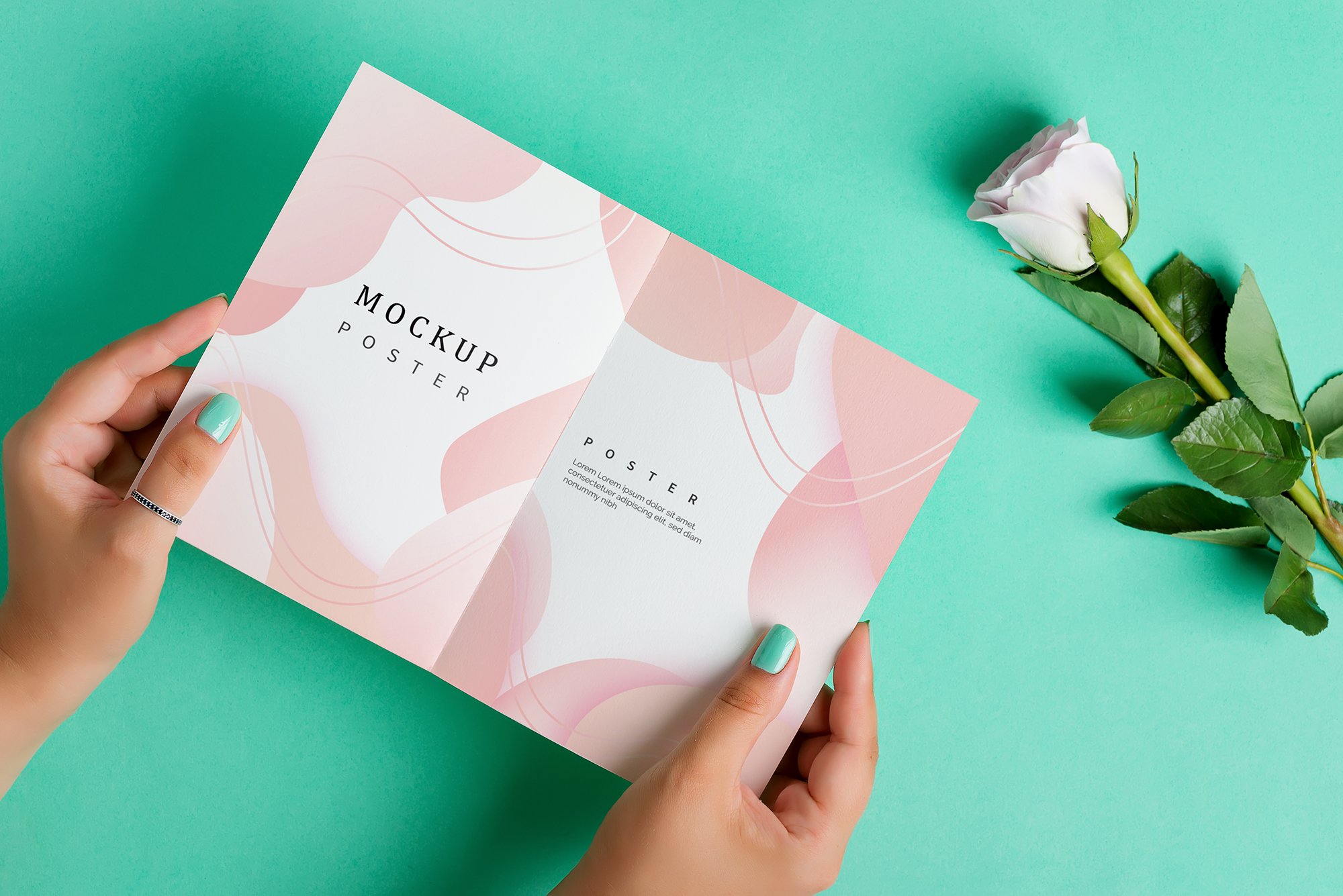 欧美风格精美三折页画册VI样机PSD素材