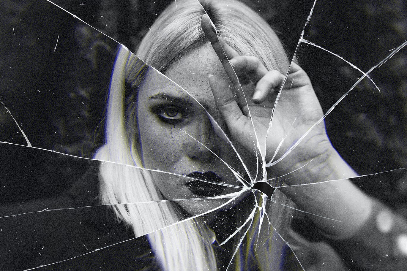 为你一键生成破碎玻璃镜子照片PS动作预设