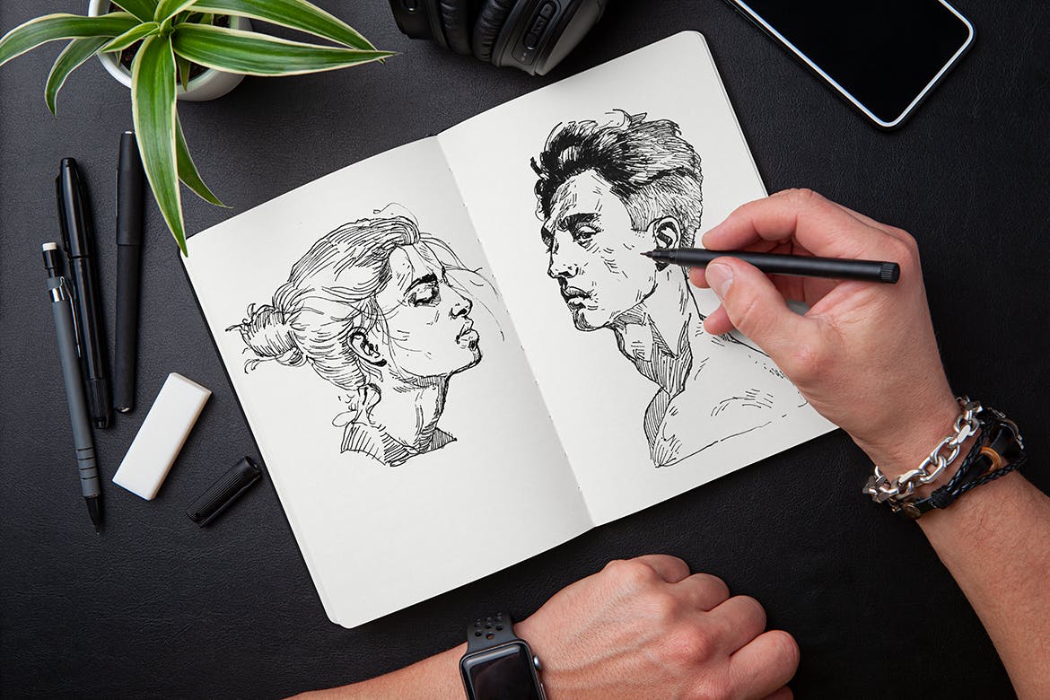 10个素描为主题的绘画本PSD样机素材