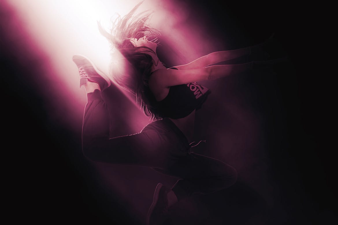 一套酷炫的灯光阴影强烈效果PS动作素材