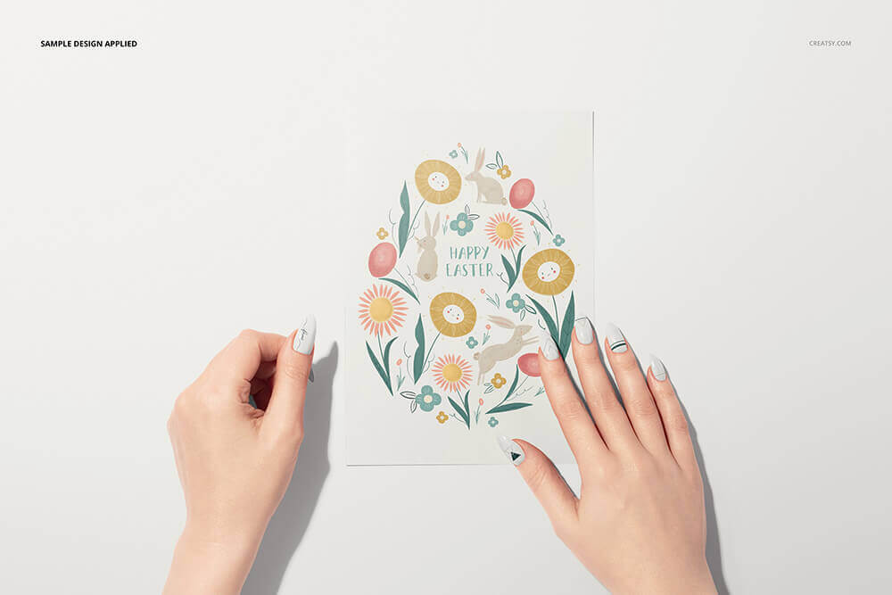 高品质逼真手持贺卡展示PSD样机素材包