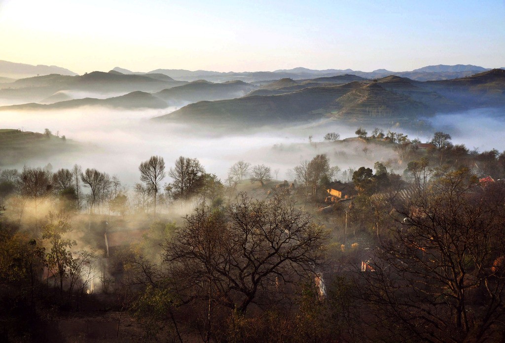 Photoshop极坐标滤镜制作地球全景图