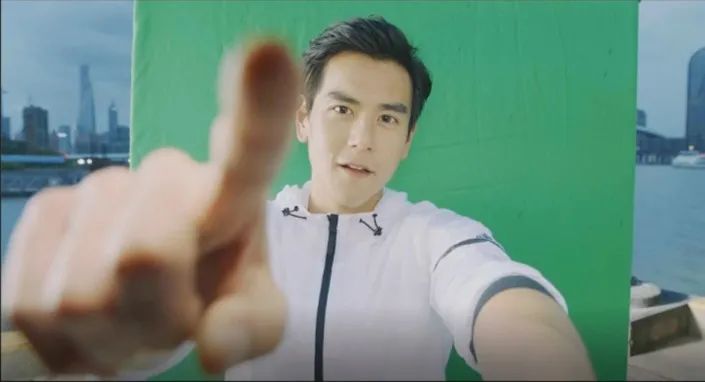 巧用PS制作水雾玻璃效果人物照片