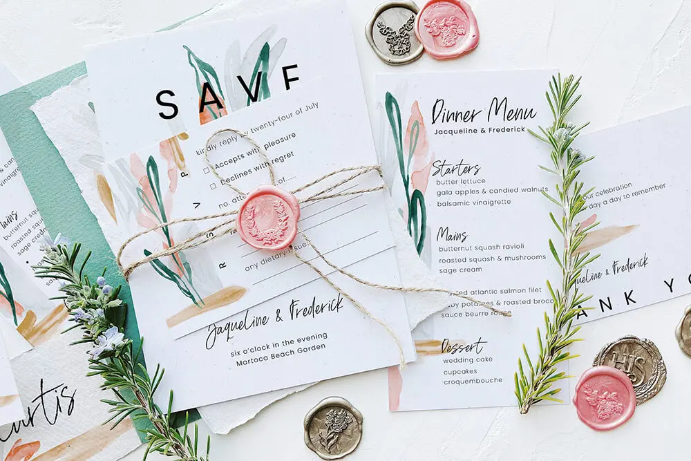 翡翠绿小清新树叶婚礼请柬PSD模板