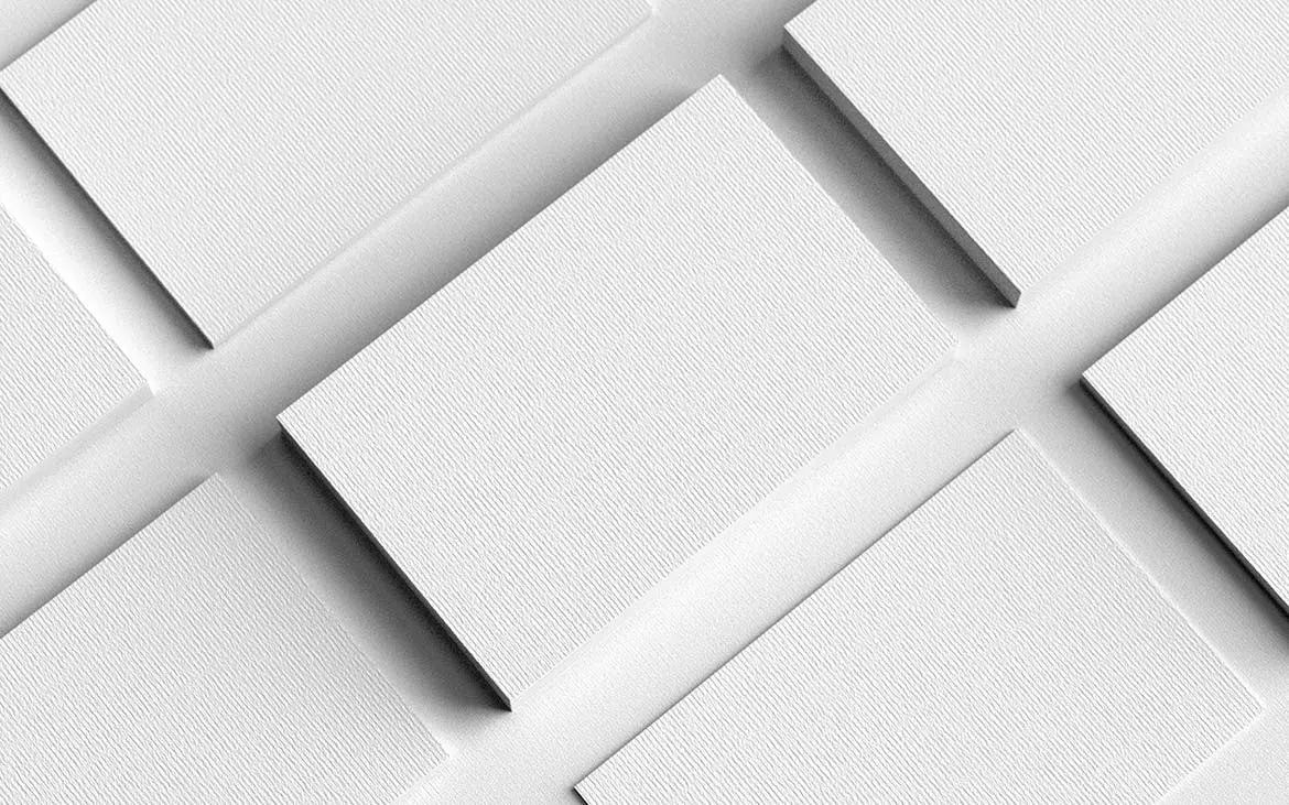 蓝色逼真带高级纹理效果的名片PSD样机素材