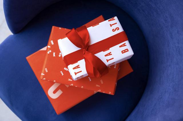 几款特点鲜明的创意品牌VI包装设计灵感