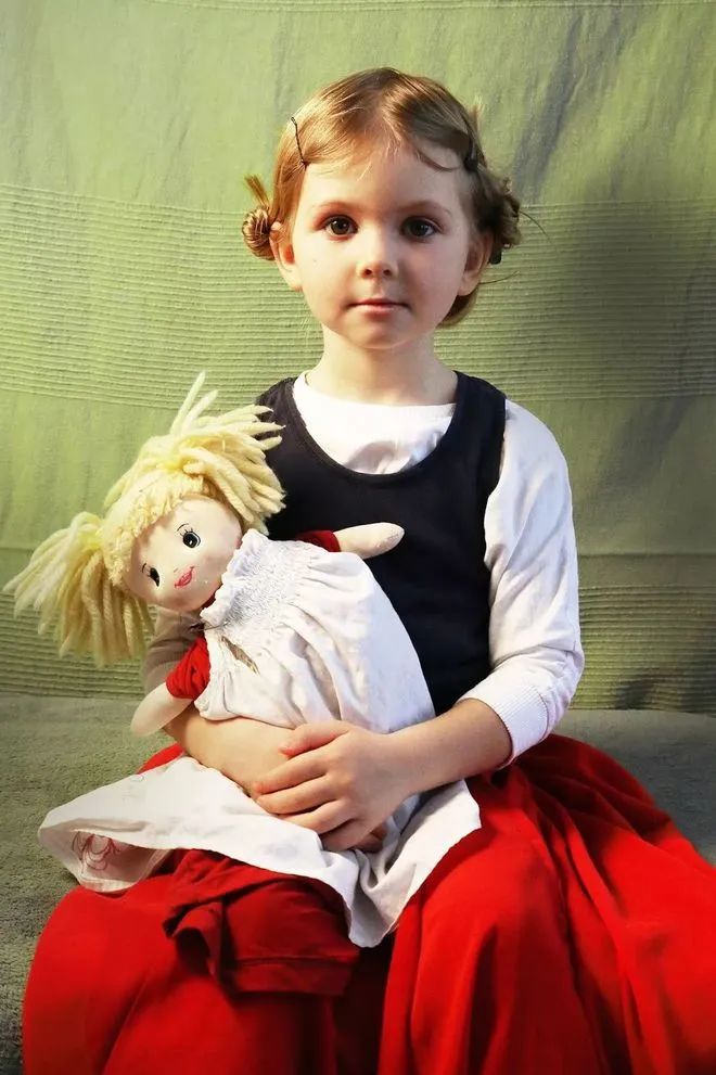 她把孩子拍成了世界名画！