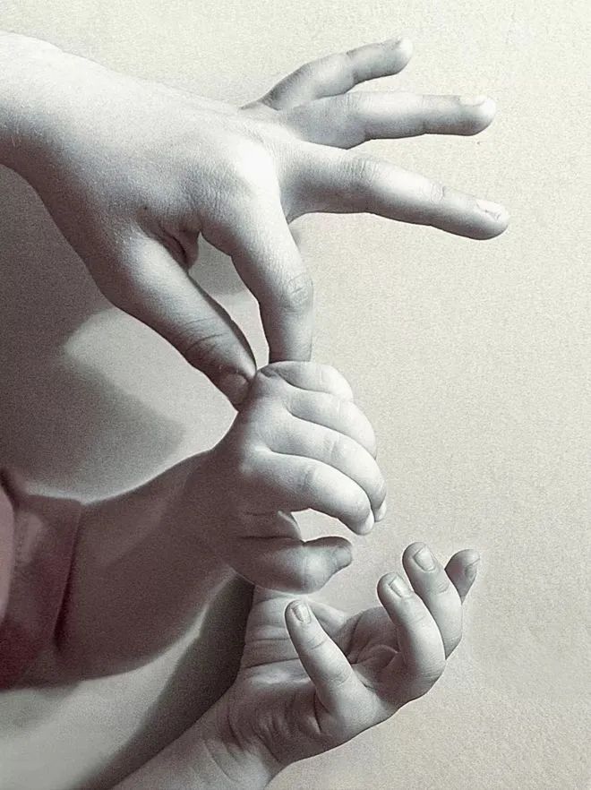 她把孩子拍成了世界名画！