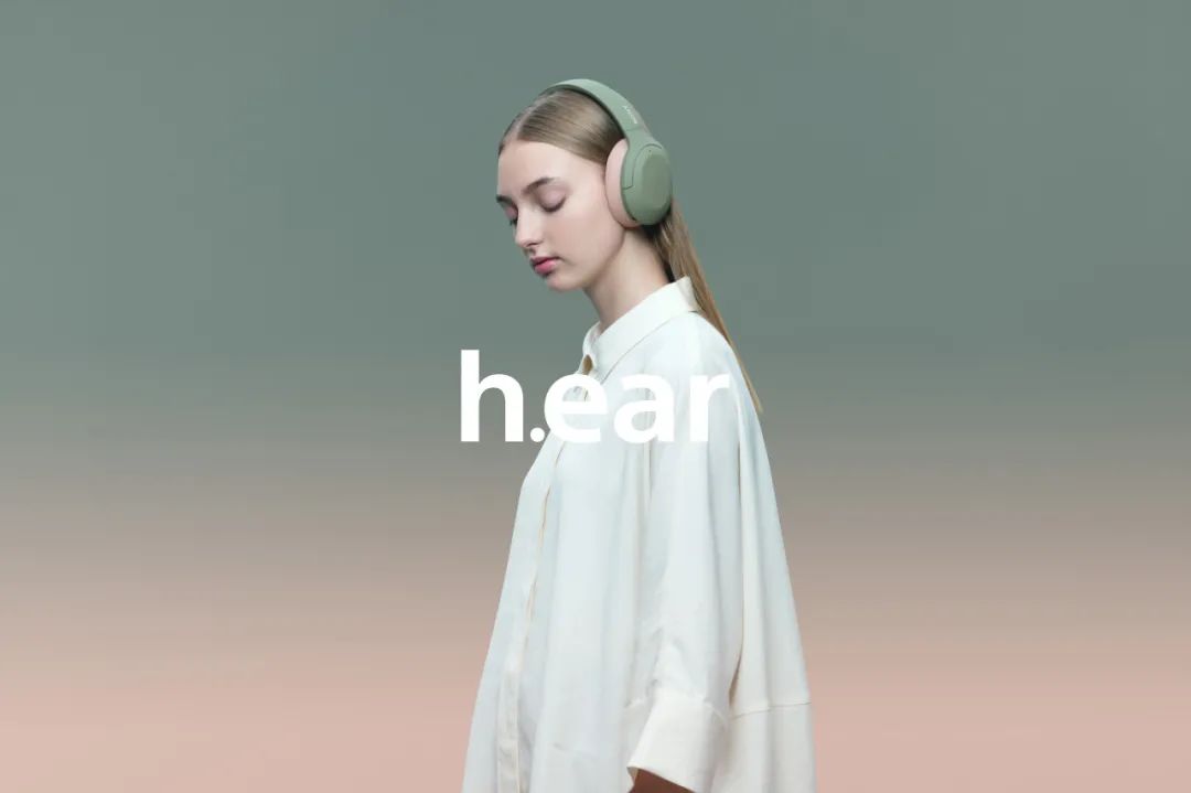 索尼耳机的这波广告,真是太养眼了!