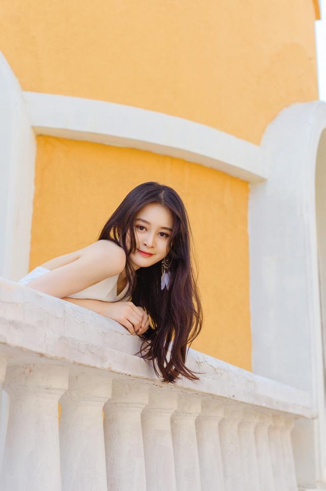 怎么拍照好看?这8个拍照姿势怎么拍都很美!