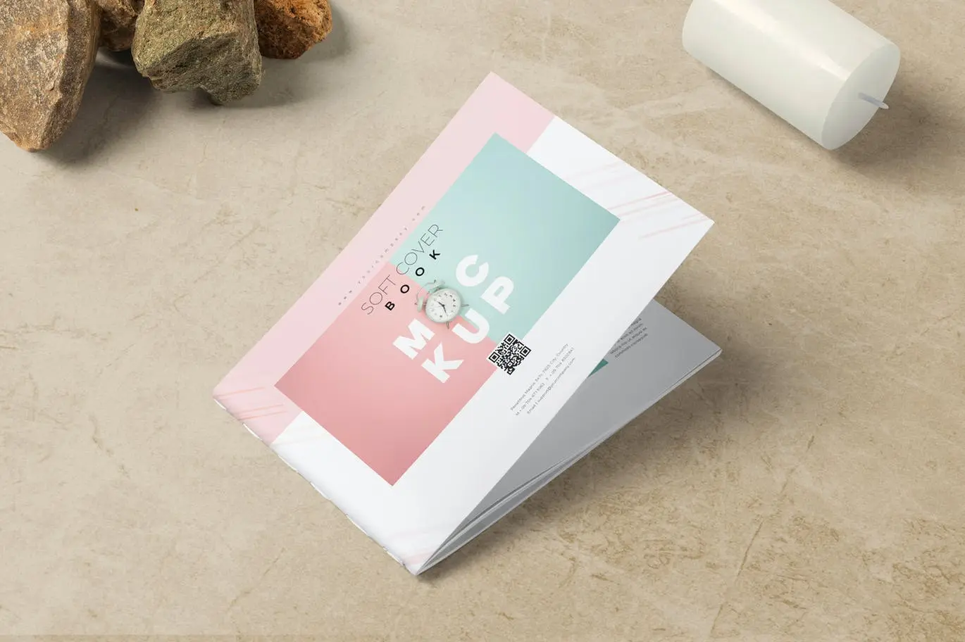 A5尺寸订书书籍设计PSD样机素材