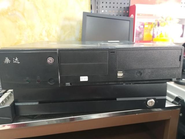 电脑开机键坏了怎么办(台式电脑开机键坏了要怎样开机)