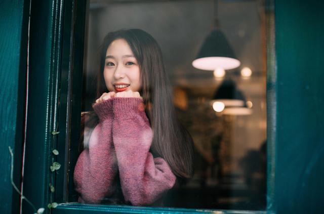 拍照紧张还不会凹造型？9个拍照技巧帮你拍照自然好看