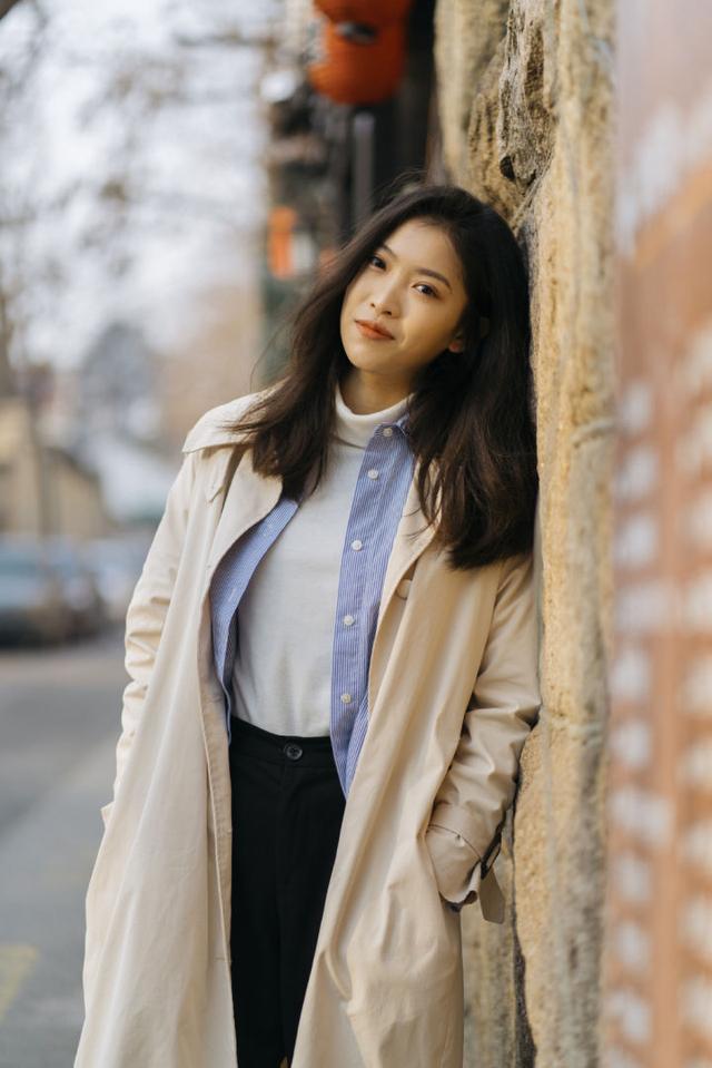 把剪刀手放下来拍照更好看，10个拍照手的好看姿势送给你