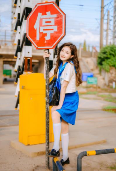 不会拍照有烦恼？3个技巧5个姿势，满足你的日常拍照所需