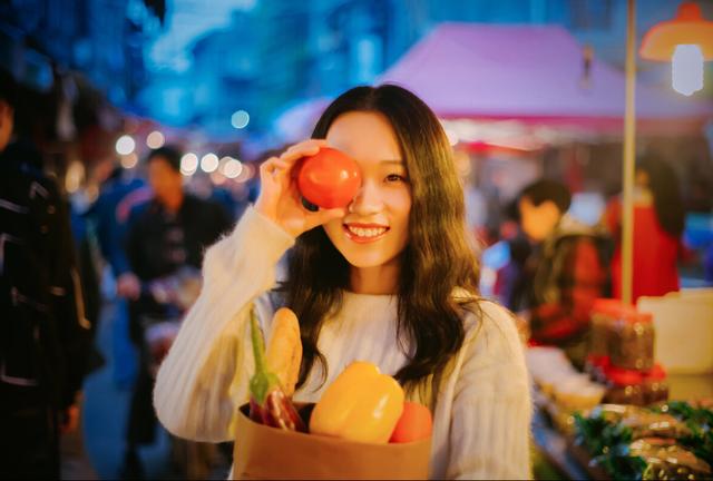 拍照紧张还不会凹造型？9个拍照技巧帮你拍照自然好看