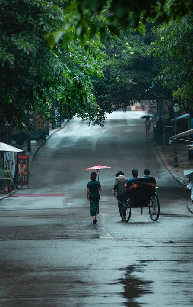 为什么摄影人喜欢雨天拍照？这些好处你知道吗？