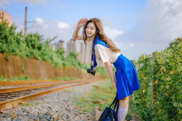 不会拍照有烦恼？3个技巧5个姿势，满足你的日常拍照所需