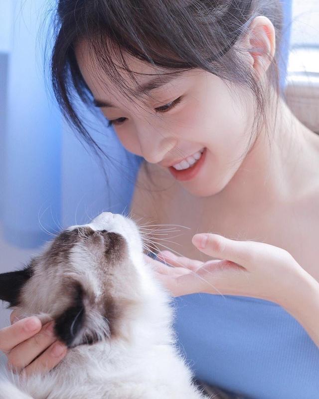 摄影技巧：9个简单实用的拍照技巧，让你宅家也能拍美照