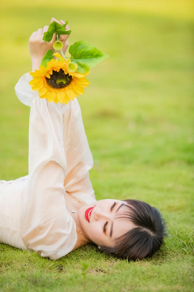 单人拍照学习9个拍照姿势,一个人拍照不呆板很漂亮