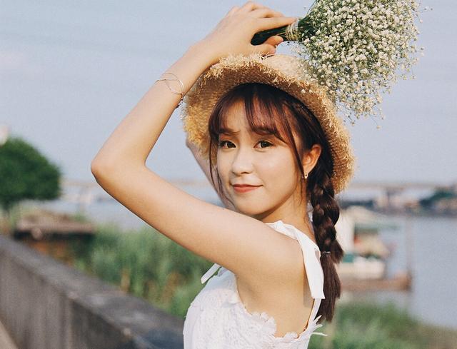 拍照紧张还不会凹造型？9个拍照技巧帮你拍照自然好看