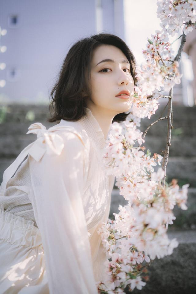 日常拍照、旅行拍照、这13个拍照姿势拍照自然又好看