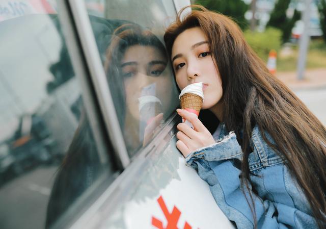 10年摄影、20个拍照姿势总结:这样拍简单易学还好看