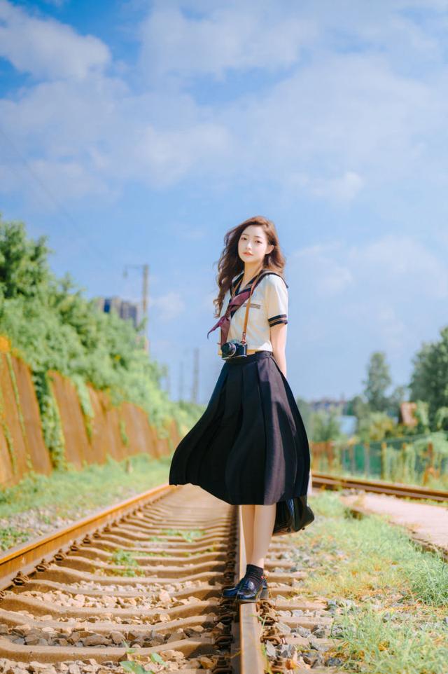 不会拍照有烦恼？3个技巧5个姿势，满足你的日常拍照所需