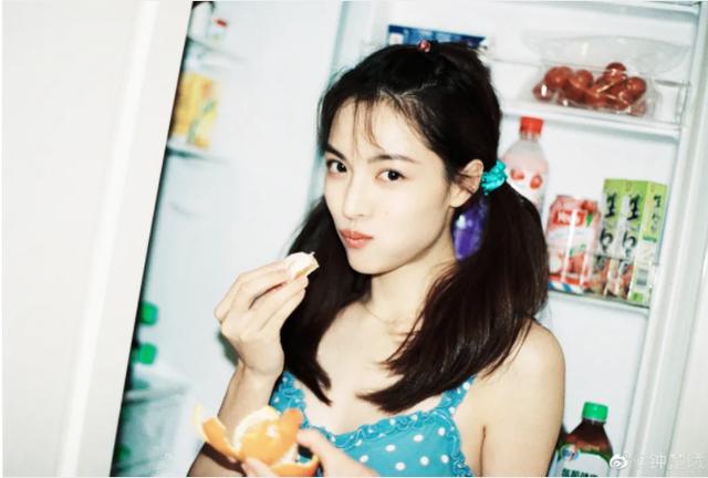 10个经典拍照姿势拍照简单好看，喜欢拍照的学起来