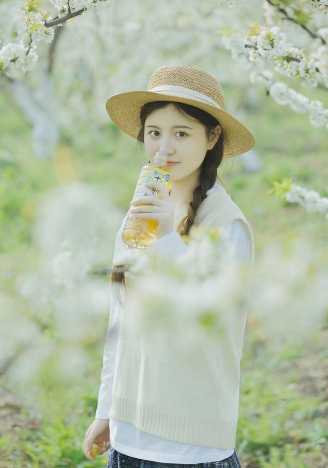 好看的写真照如何拍,用这9个姿势拍出满满文艺高级感