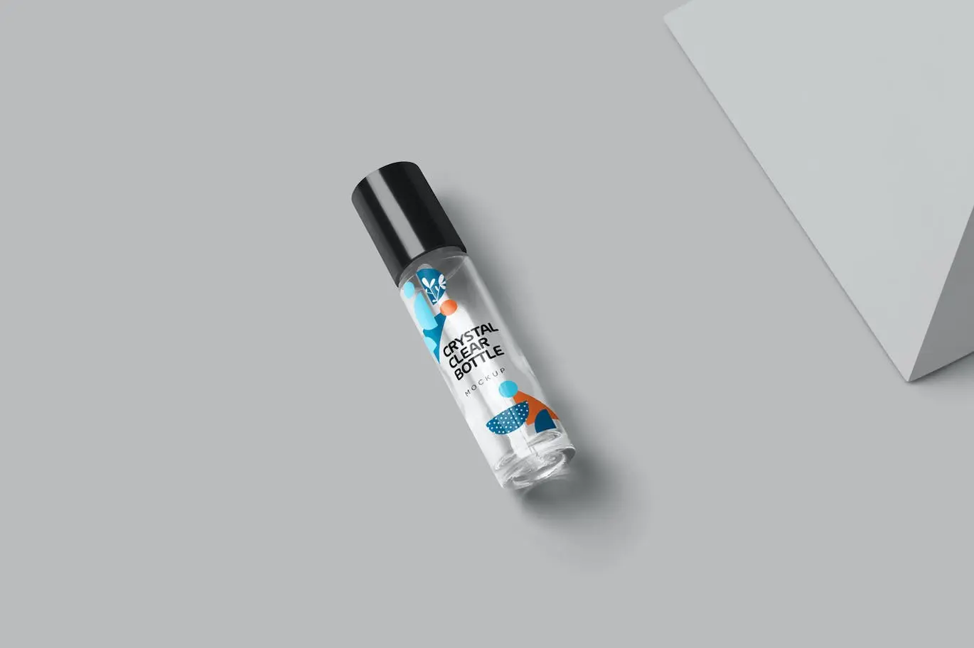 质感香水瓶标签包装设计PSD样机模型