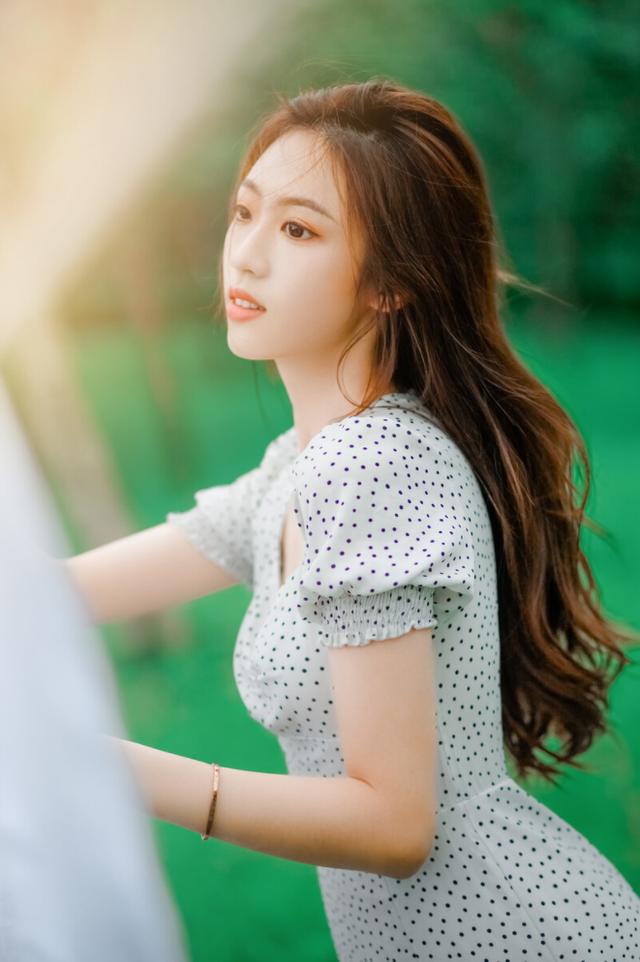 12个人像拍照姿势，摄影师推荐使用，普通人也能拍照好看