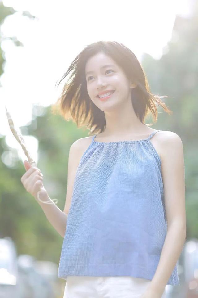 怎么拍照片好看？这6种好看的拍照姿势一学就会，快来学一学