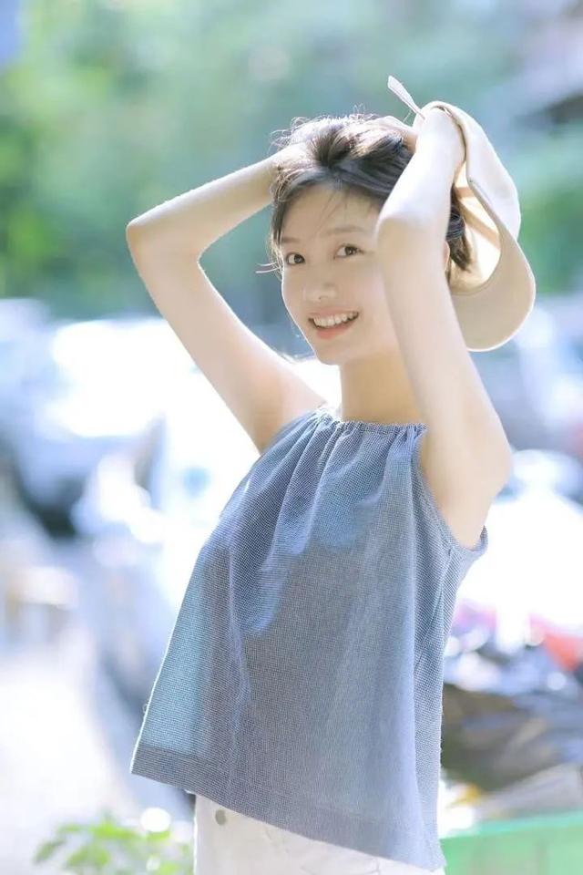 怎么拍照片好看？这6种好看的拍照姿势一学就会，快来学一学