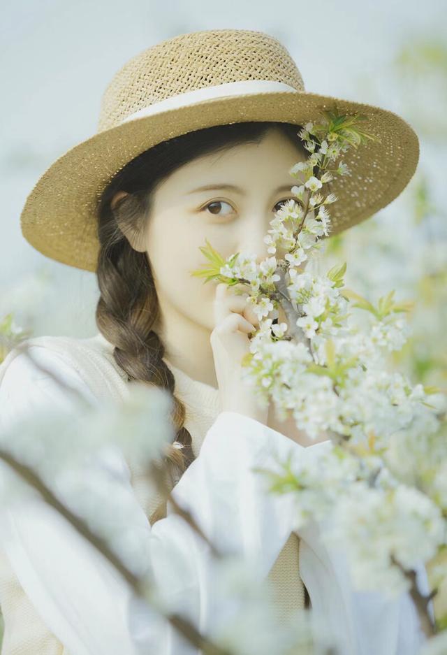 好看的写真照如何拍,用这9个姿势拍出满满文艺高级感