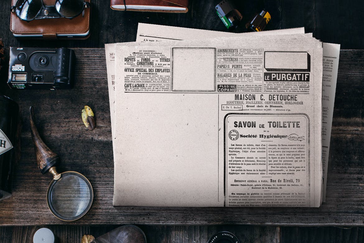 复古旧印刷报纸样机PSD素材