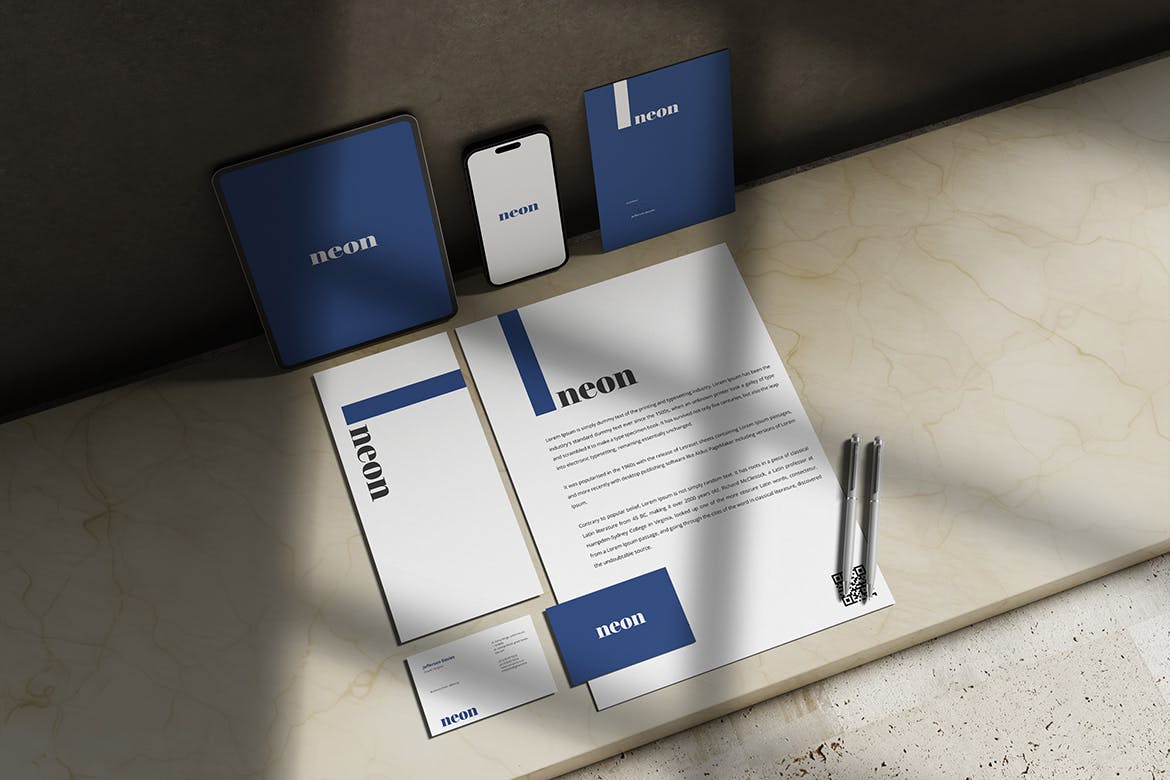 蓝色高端手机IPAD信纸企业VI形象样机PSD素材包