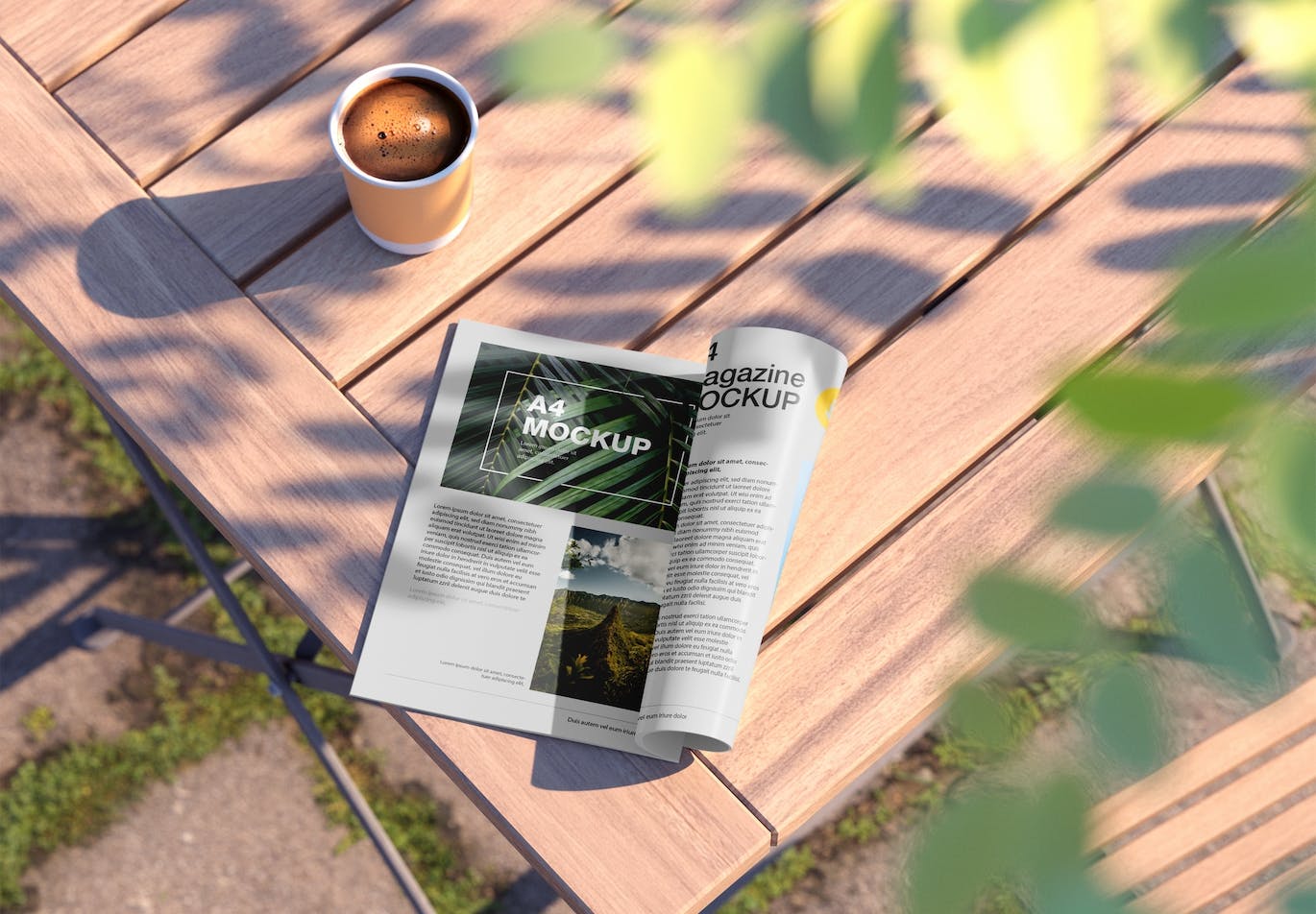 逼真光影哑光杂志PSD样机素材