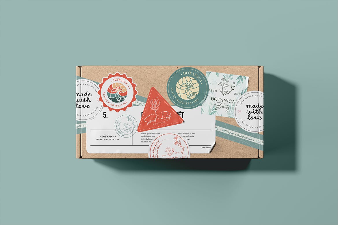 逼真纸质带有不同贴纸矩形盒子PSD样机素材包