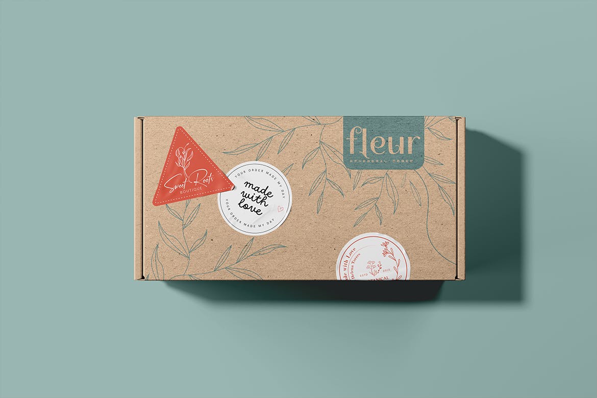 逼真纸质带有不同贴纸矩形盒子PSD样机素材包