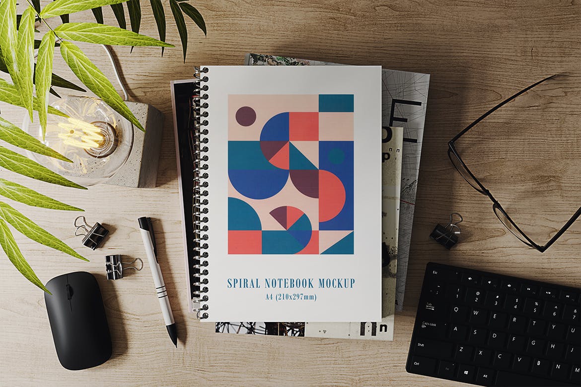 效果完美的А4螺旋线圈装订书PSD样机素材