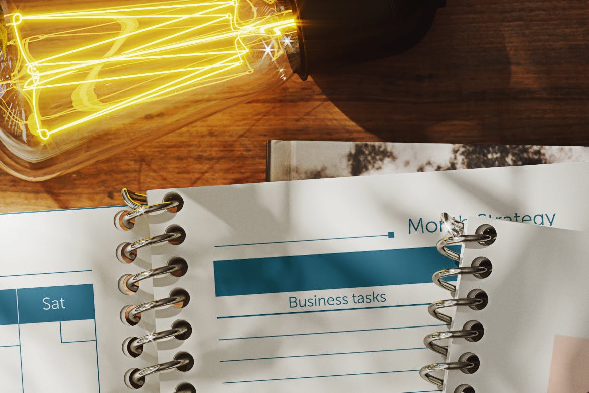 效果完美的А4螺旋线圈装订书PSD样机素材