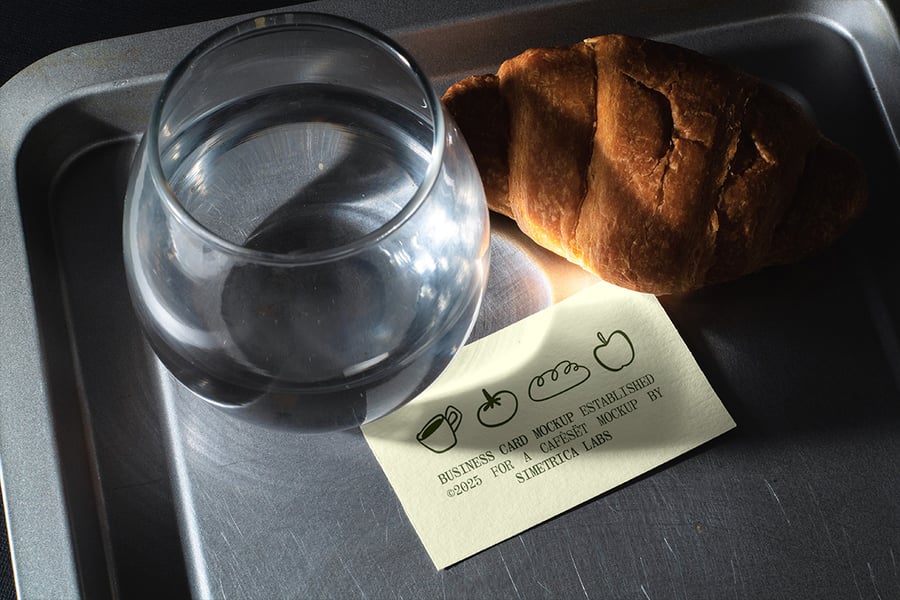 带有场景的名片模型PSD样机素材包