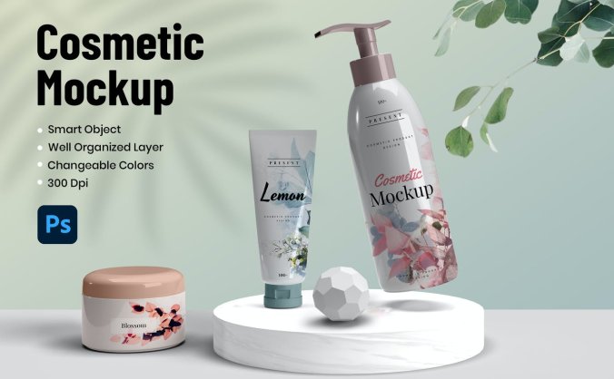 形象逼真的护肤品套装PSD样机