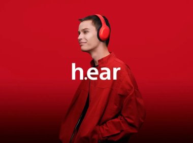 索尼耳机的这波广告，真是太养眼了！